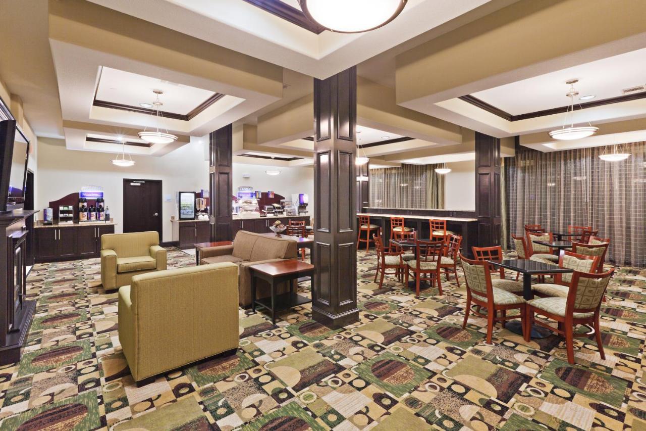 Holiday Inn Express & Suites Brownfield Exteriör bild