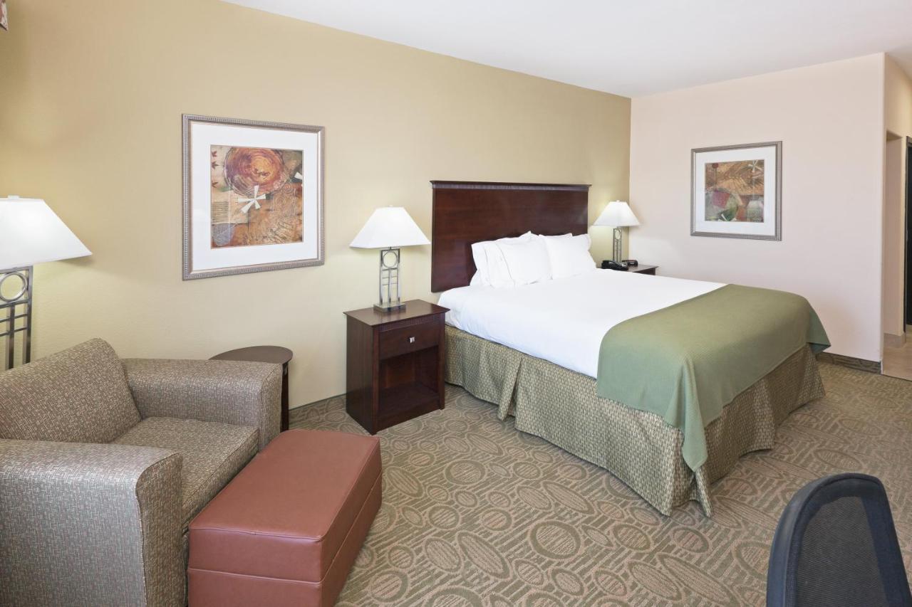 Holiday Inn Express & Suites Brownfield Exteriör bild