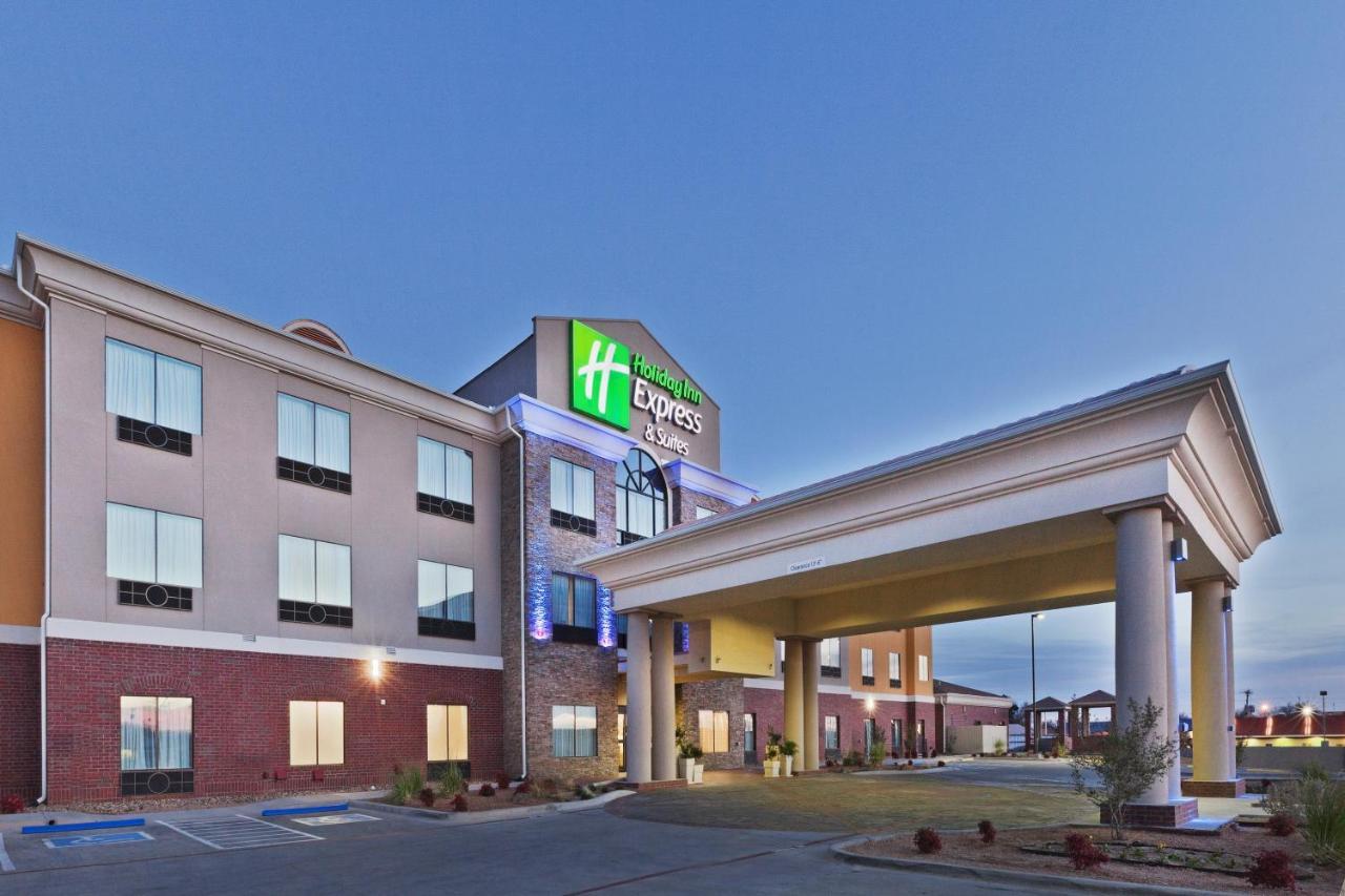 Holiday Inn Express & Suites Brownfield Exteriör bild